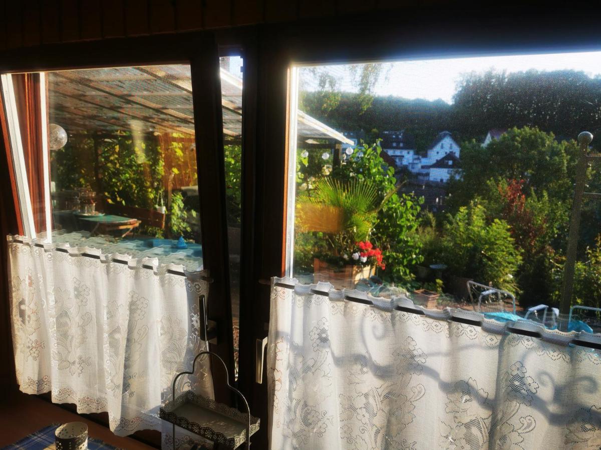 Ferienhaus Mit Riesen Garten, Drei Terrassen, Toller Aussicht Am Waldrand, Auch Als Monteur-Wohnung Hemer Extérieur photo