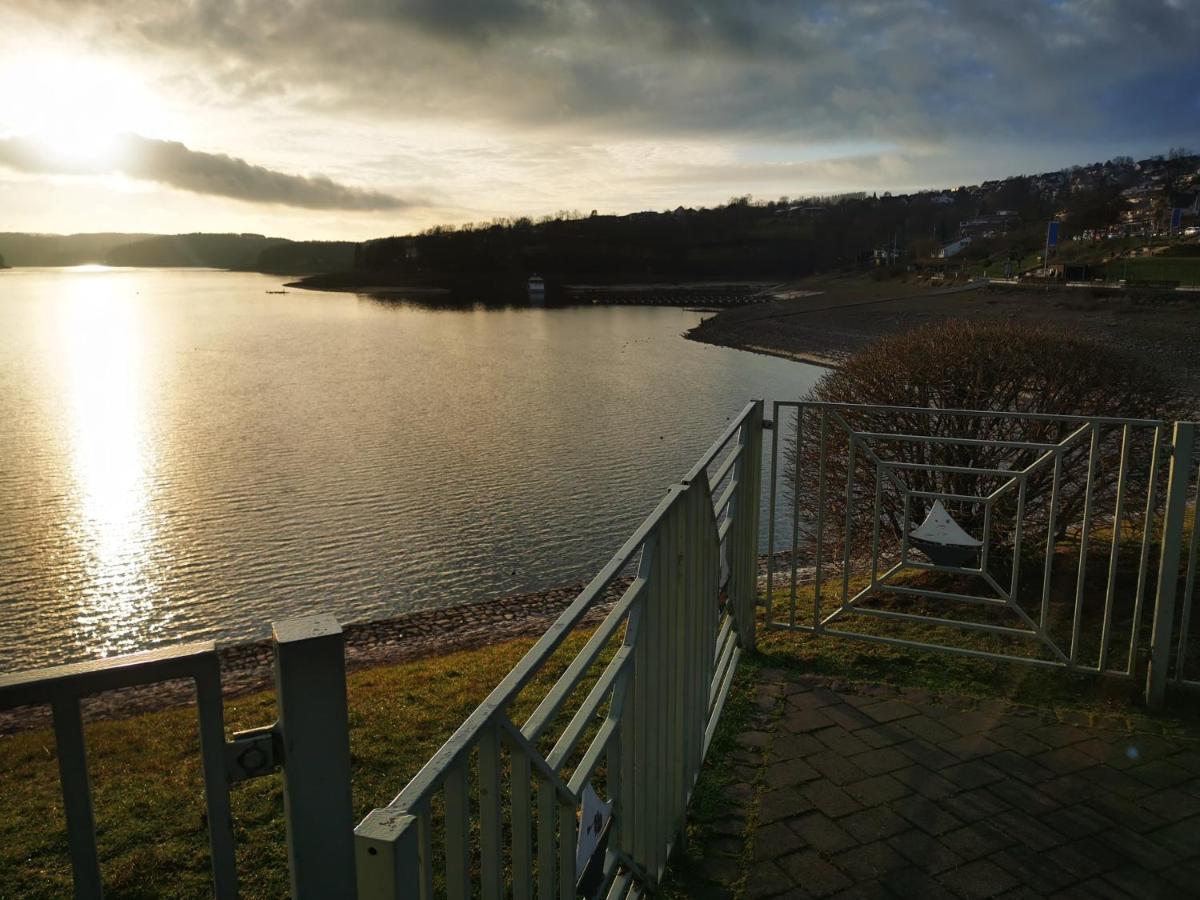 Ferienhaus Mit Riesen Garten, Drei Terrassen, Toller Aussicht Am Waldrand, Auch Als Monteur-Wohnung Hemer Extérieur photo