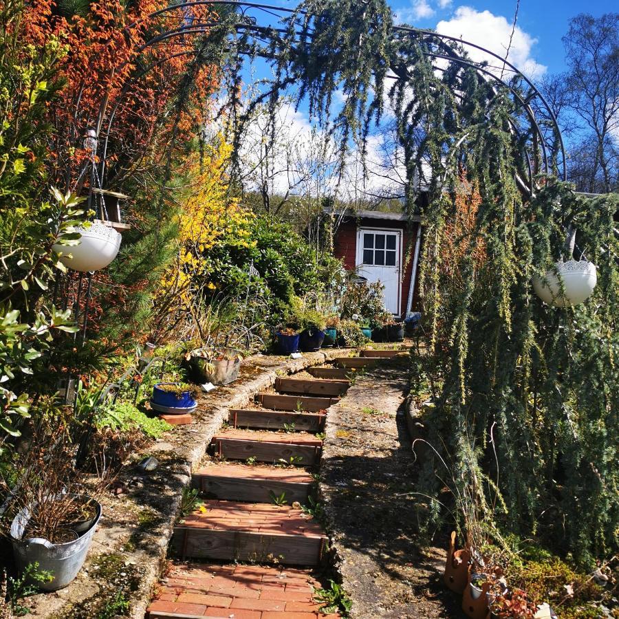 Ferienhaus Mit Riesen Garten, Drei Terrassen, Toller Aussicht Am Waldrand, Auch Als Monteur-Wohnung Hemer Extérieur photo